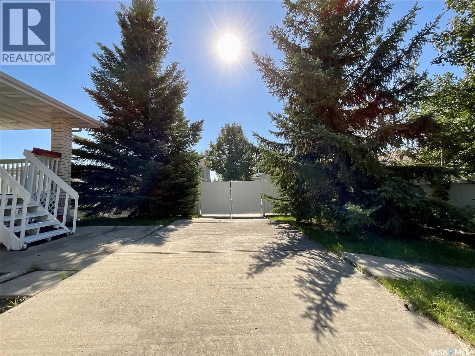 8358 Struthers CRESCENT