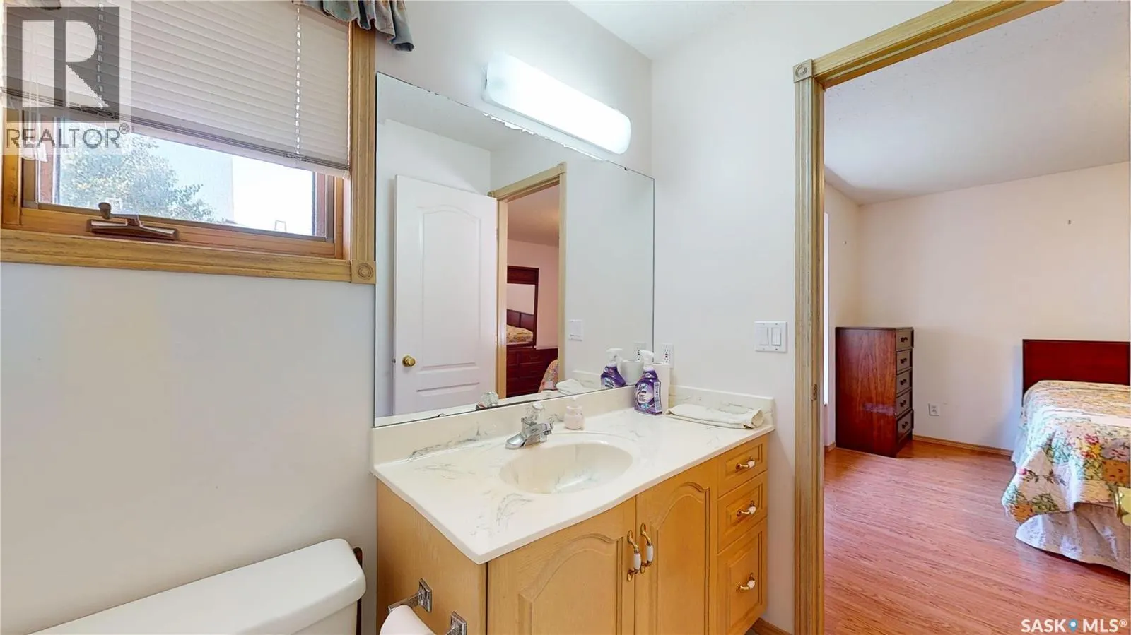 8358 Struthers CRESCENT