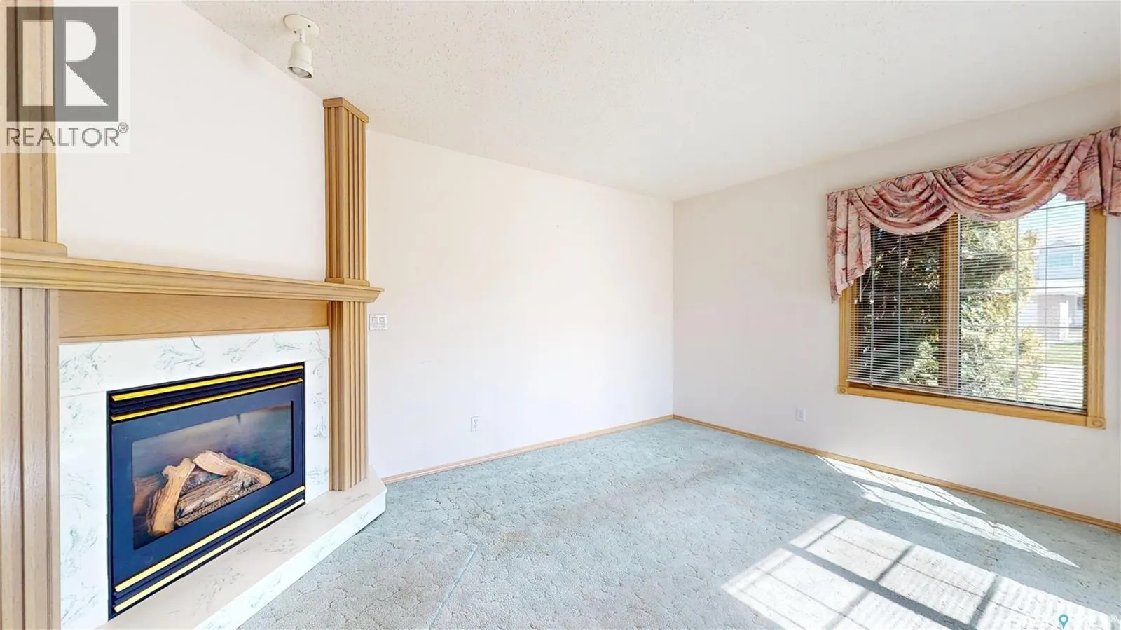 8358 Struthers CRESCENT