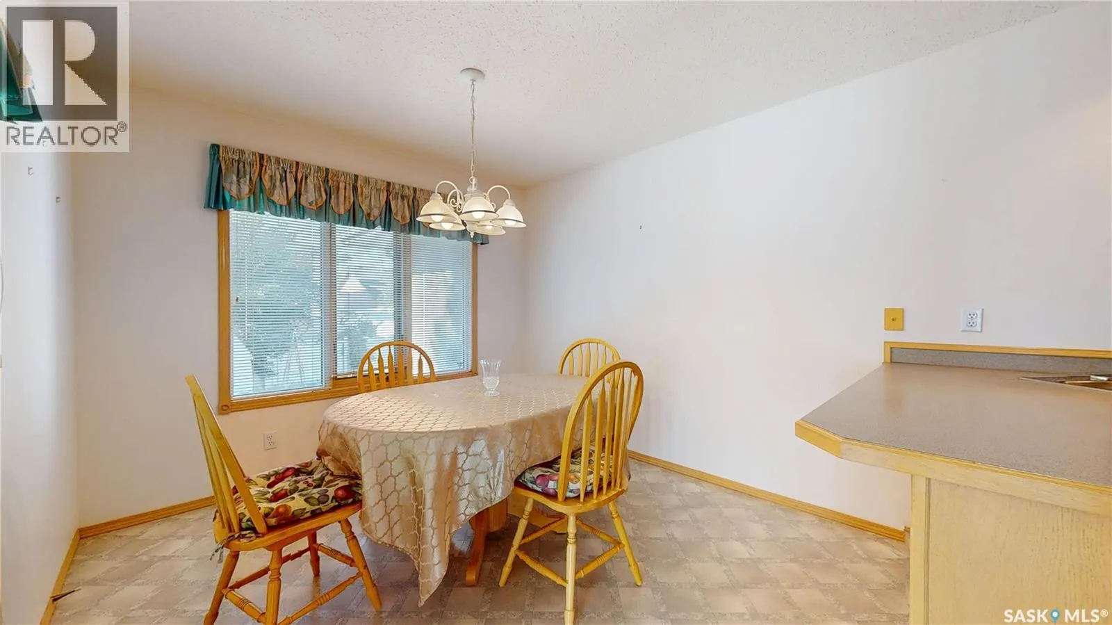 8358 Struthers CRESCENT