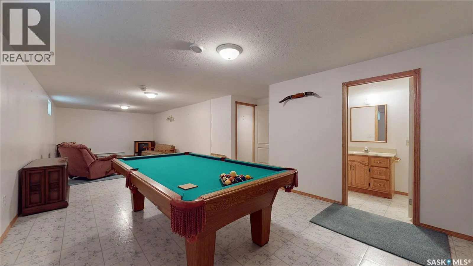 8358 Struthers CRESCENT