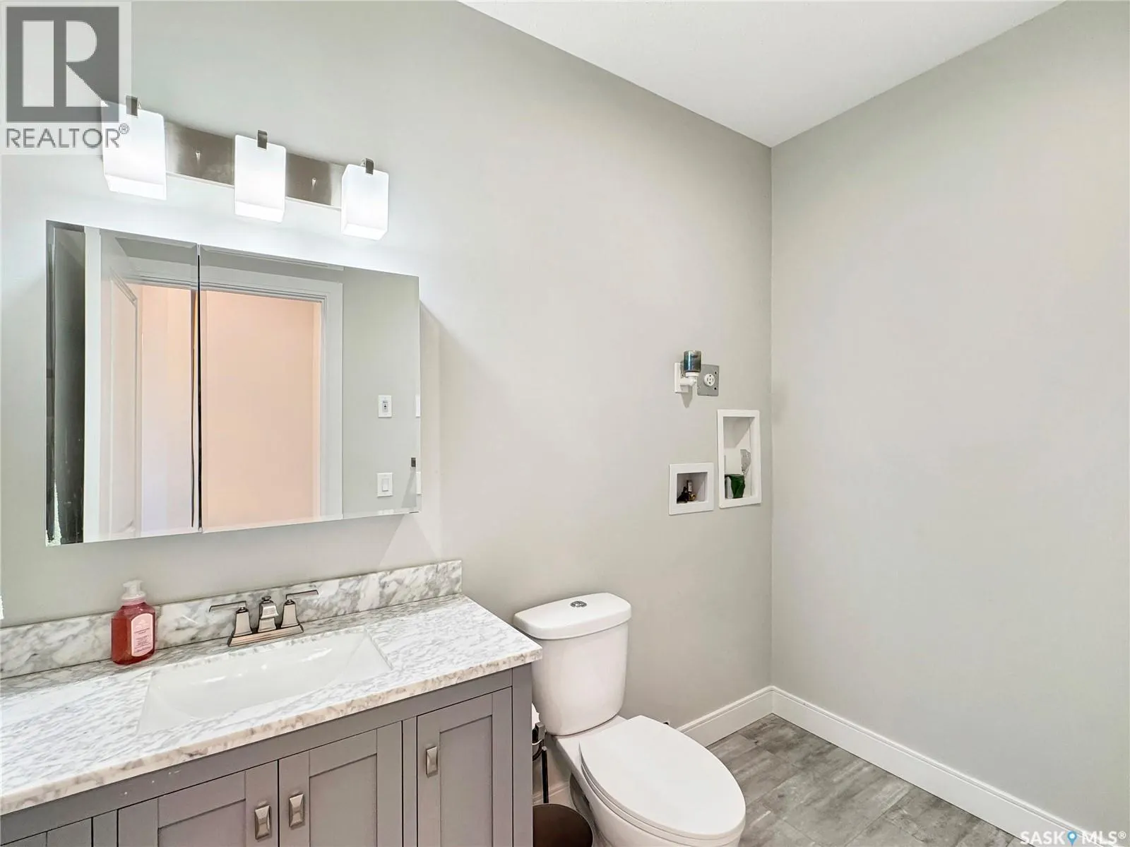 403-404 Park PLACE