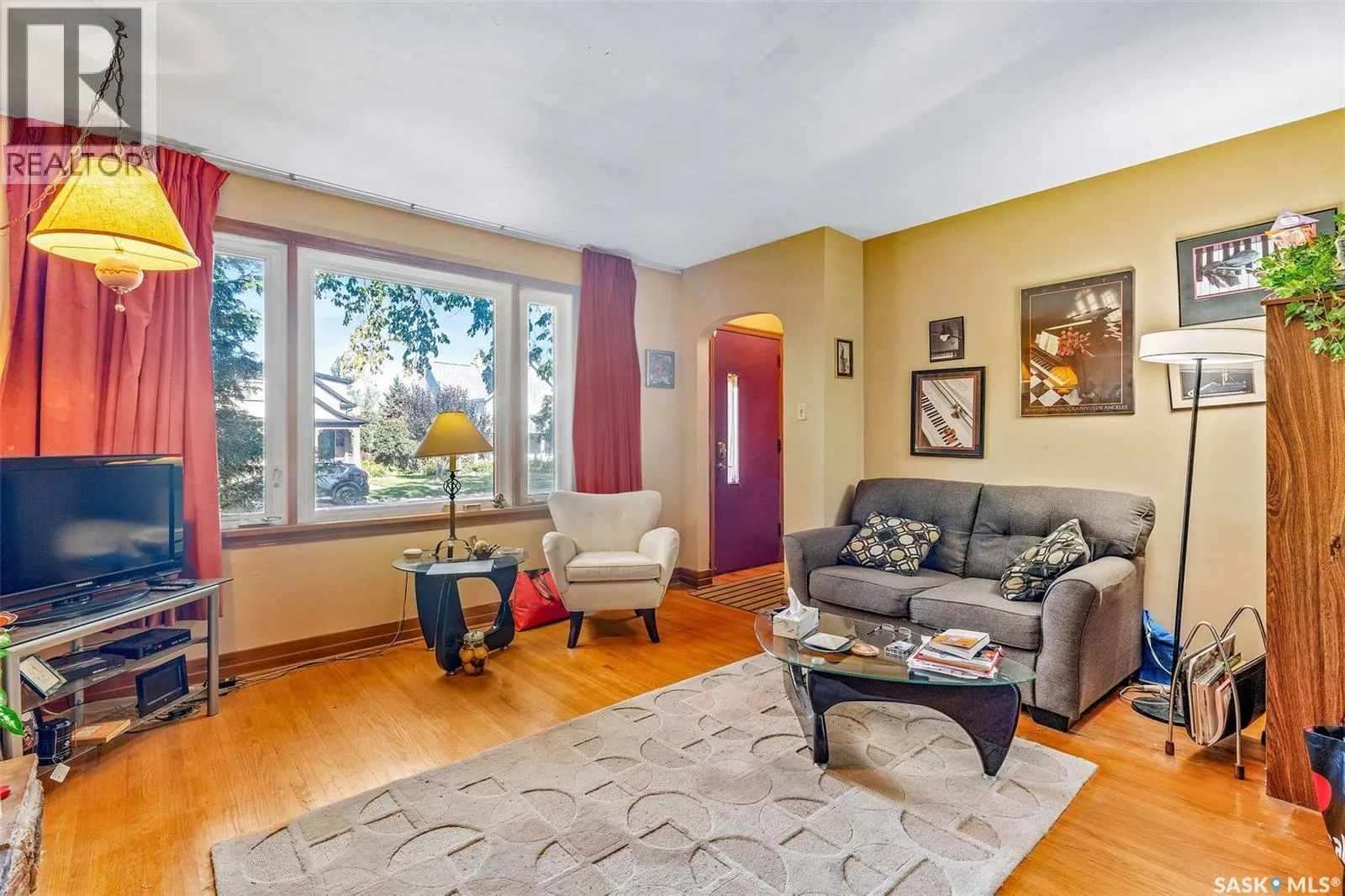 135 21st STREET W