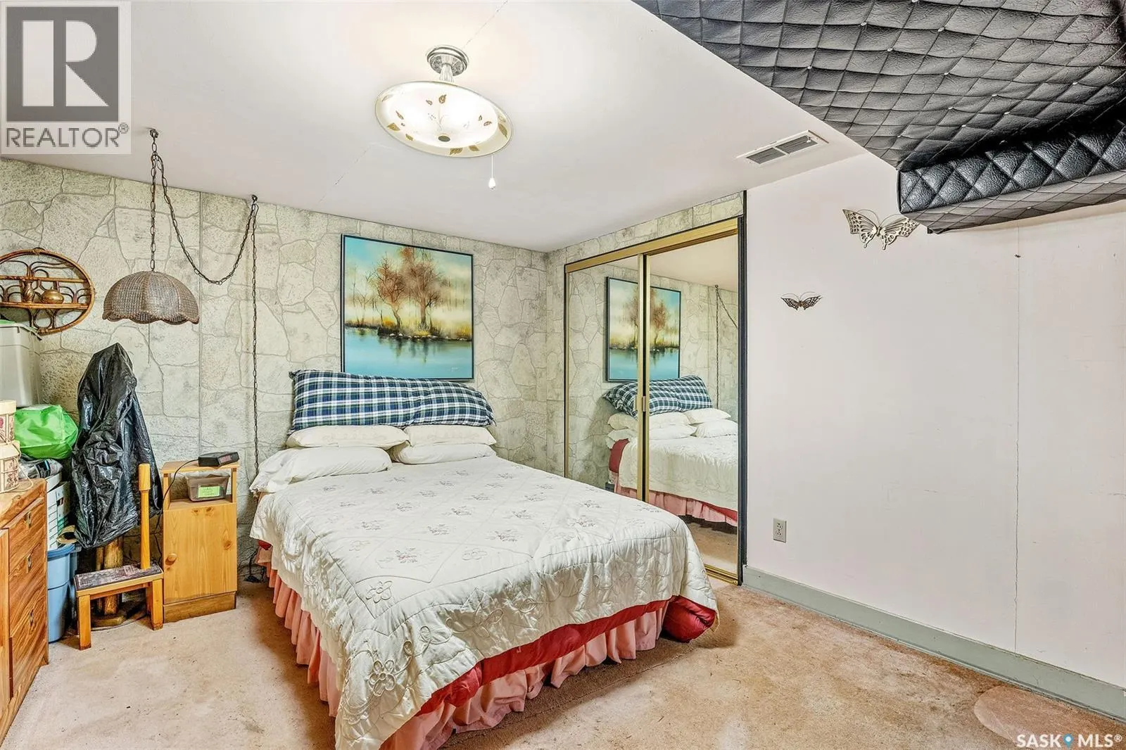 135 21st STREET W