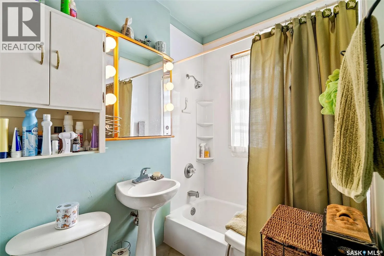 135 21st STREET W