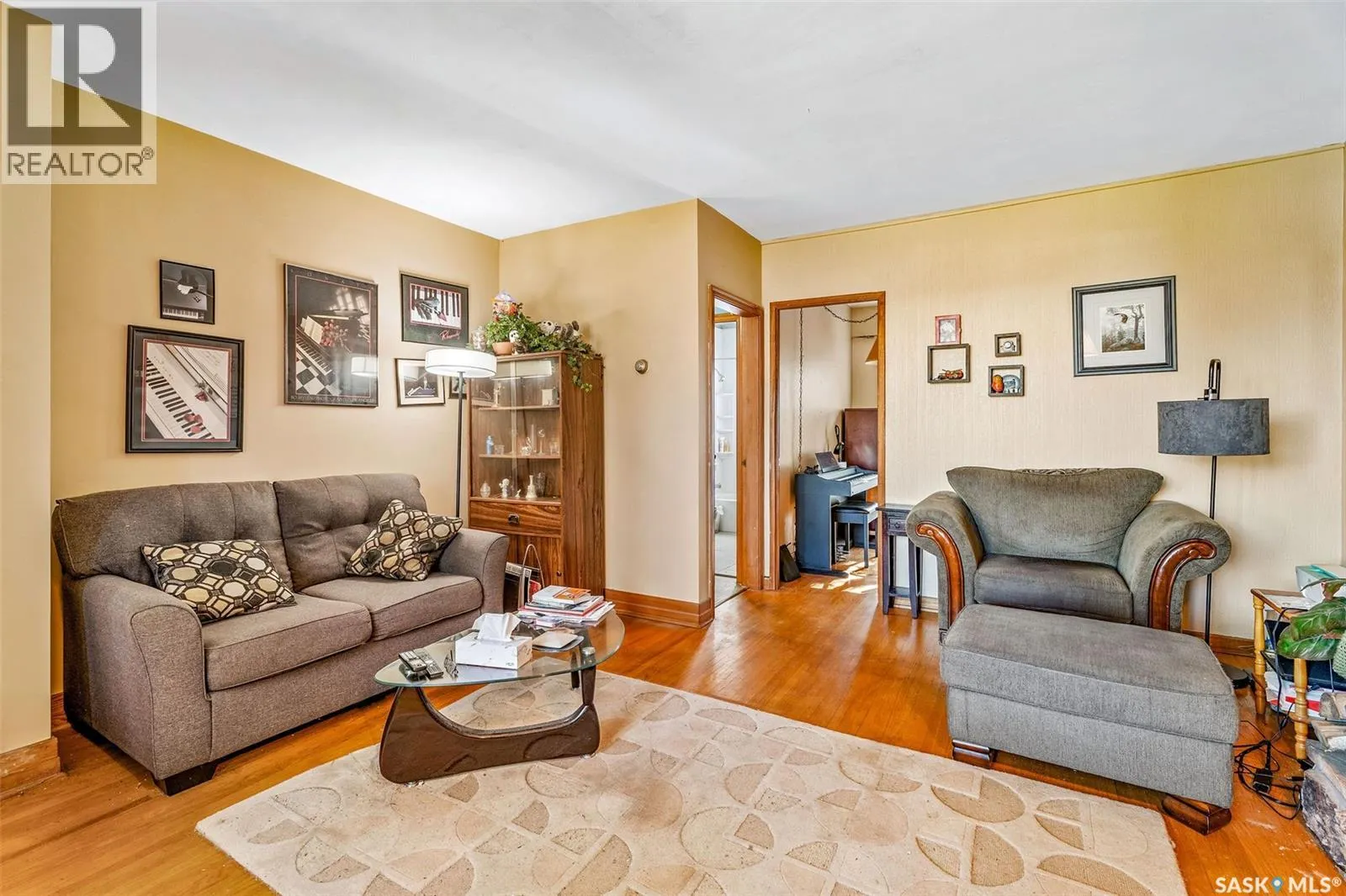 135 21st STREET W