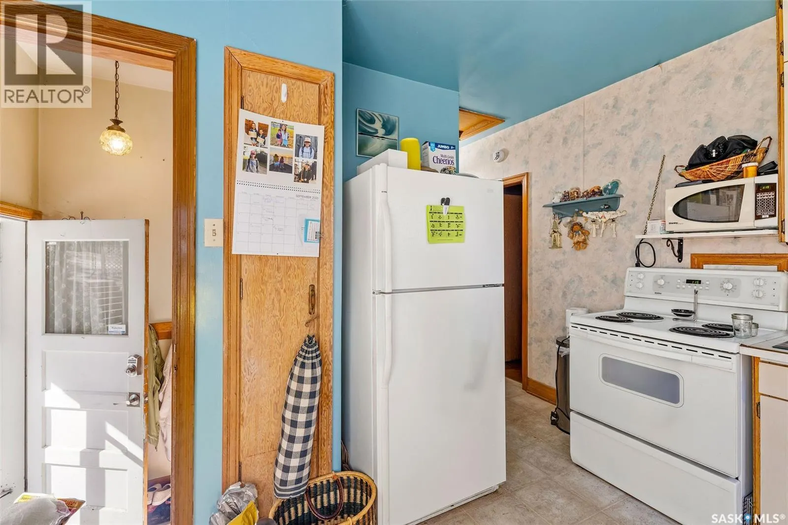 135 21st STREET W