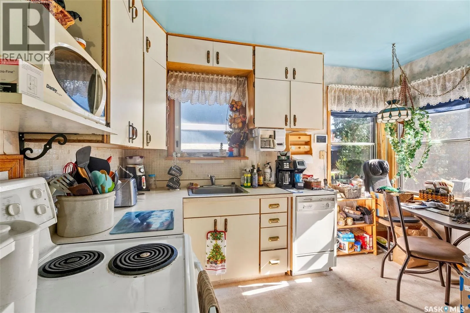 135 21st STREET W
