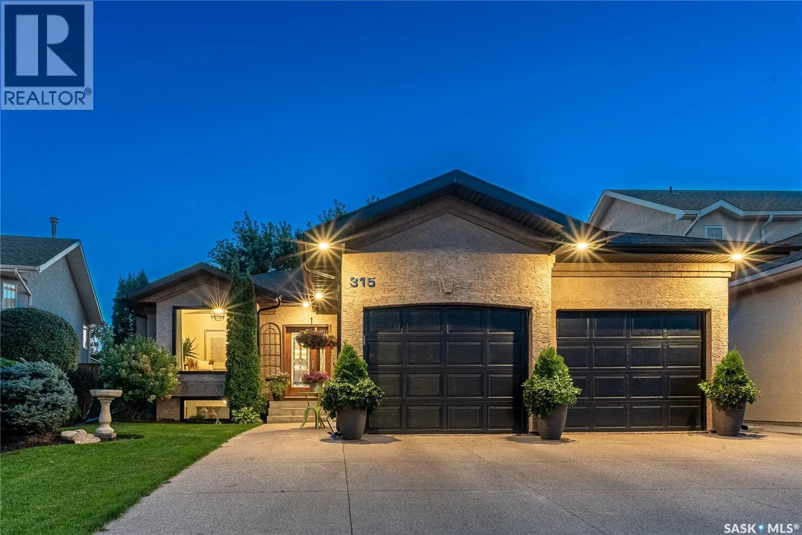 315 Blackburn CRESCENT