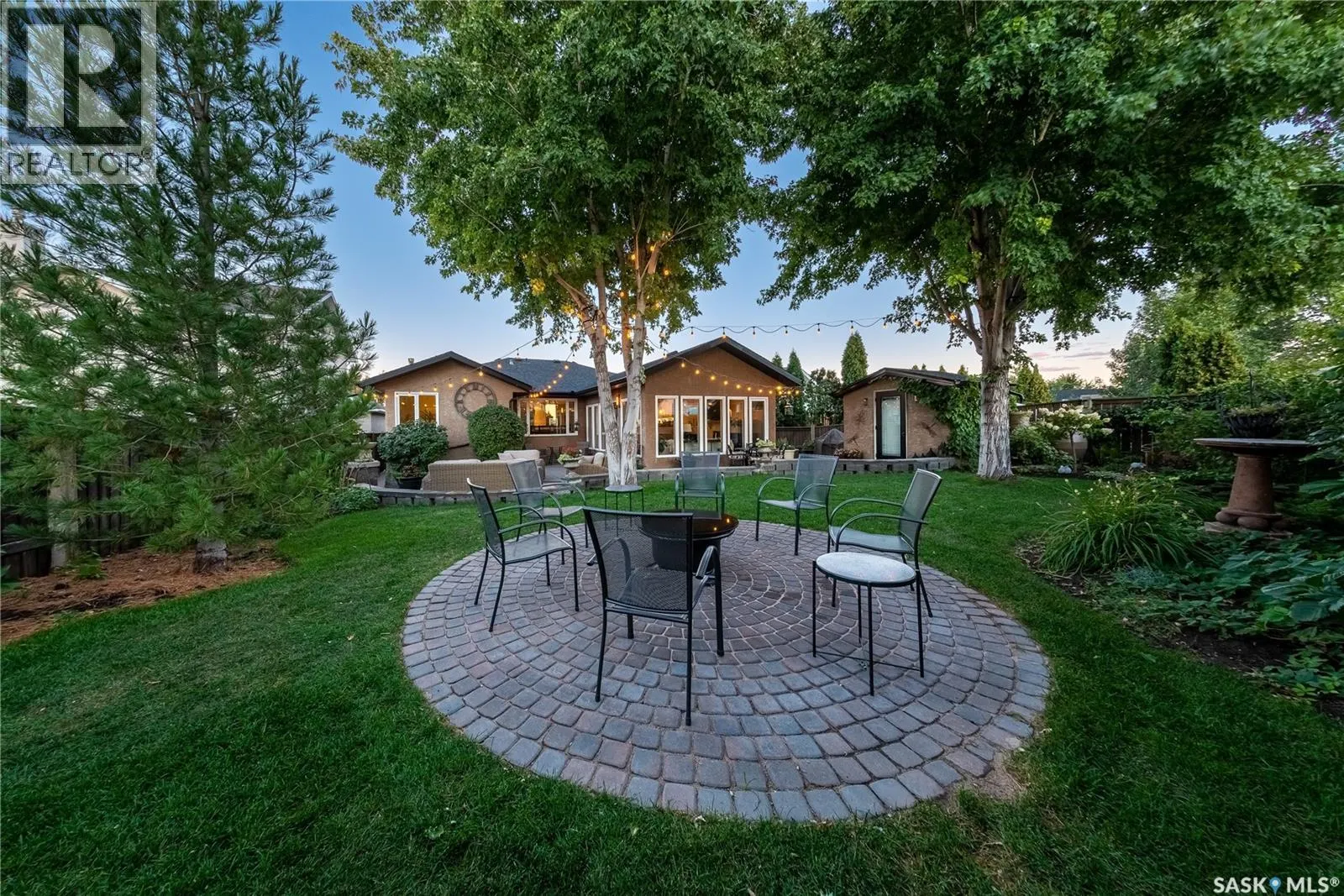 315 Blackburn CRESCENT