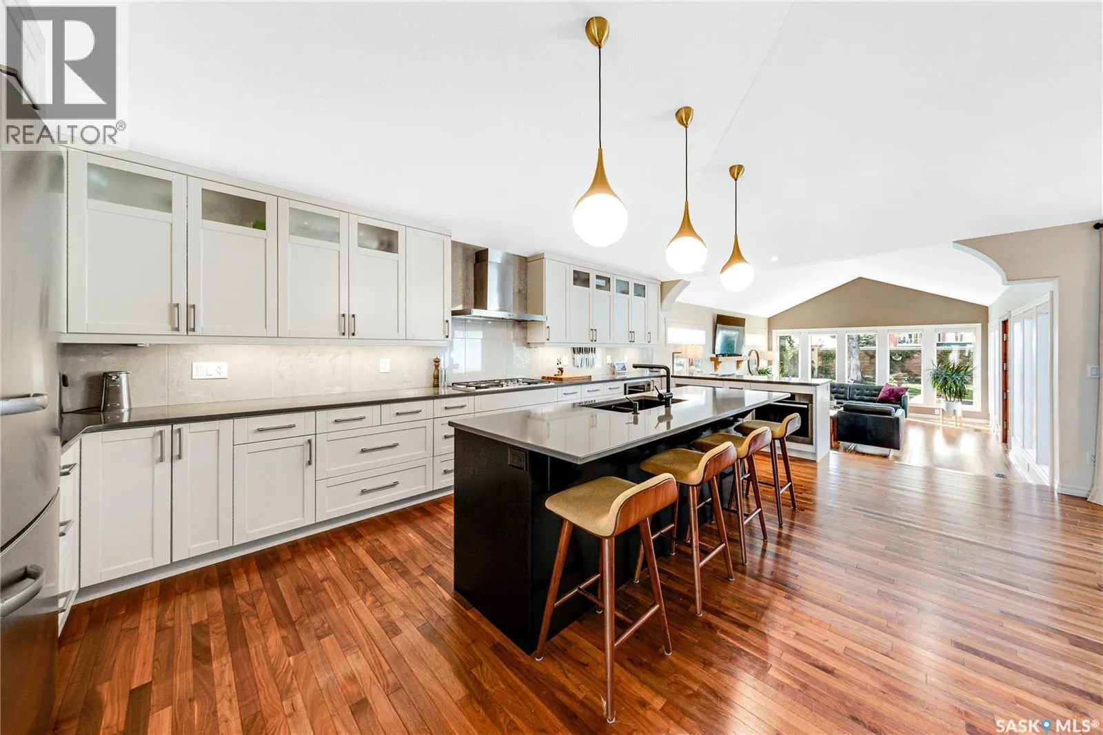 315 Blackburn CRESCENT
