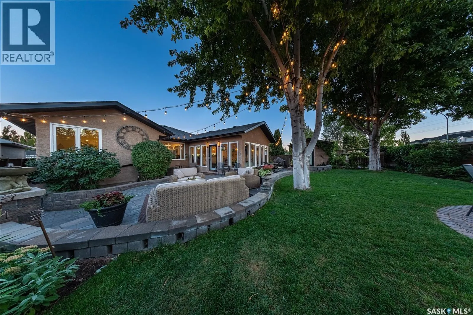 315 Blackburn CRESCENT