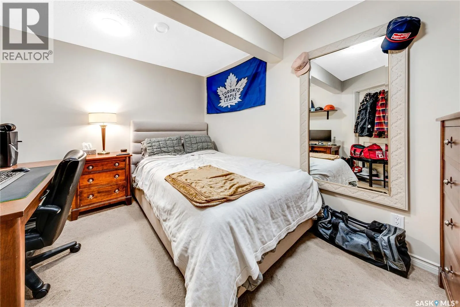 315 Blackburn CRESCENT