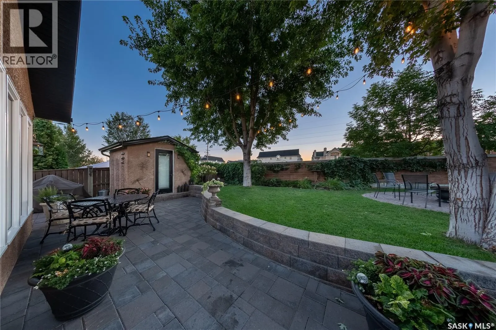 315 Blackburn CRESCENT