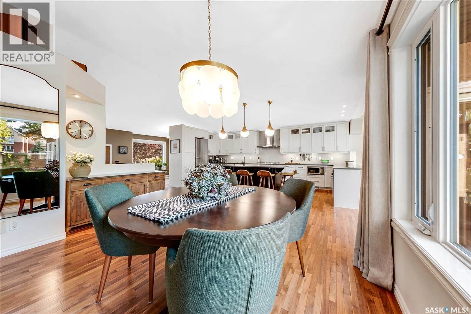 315 Blackburn CRESCENT