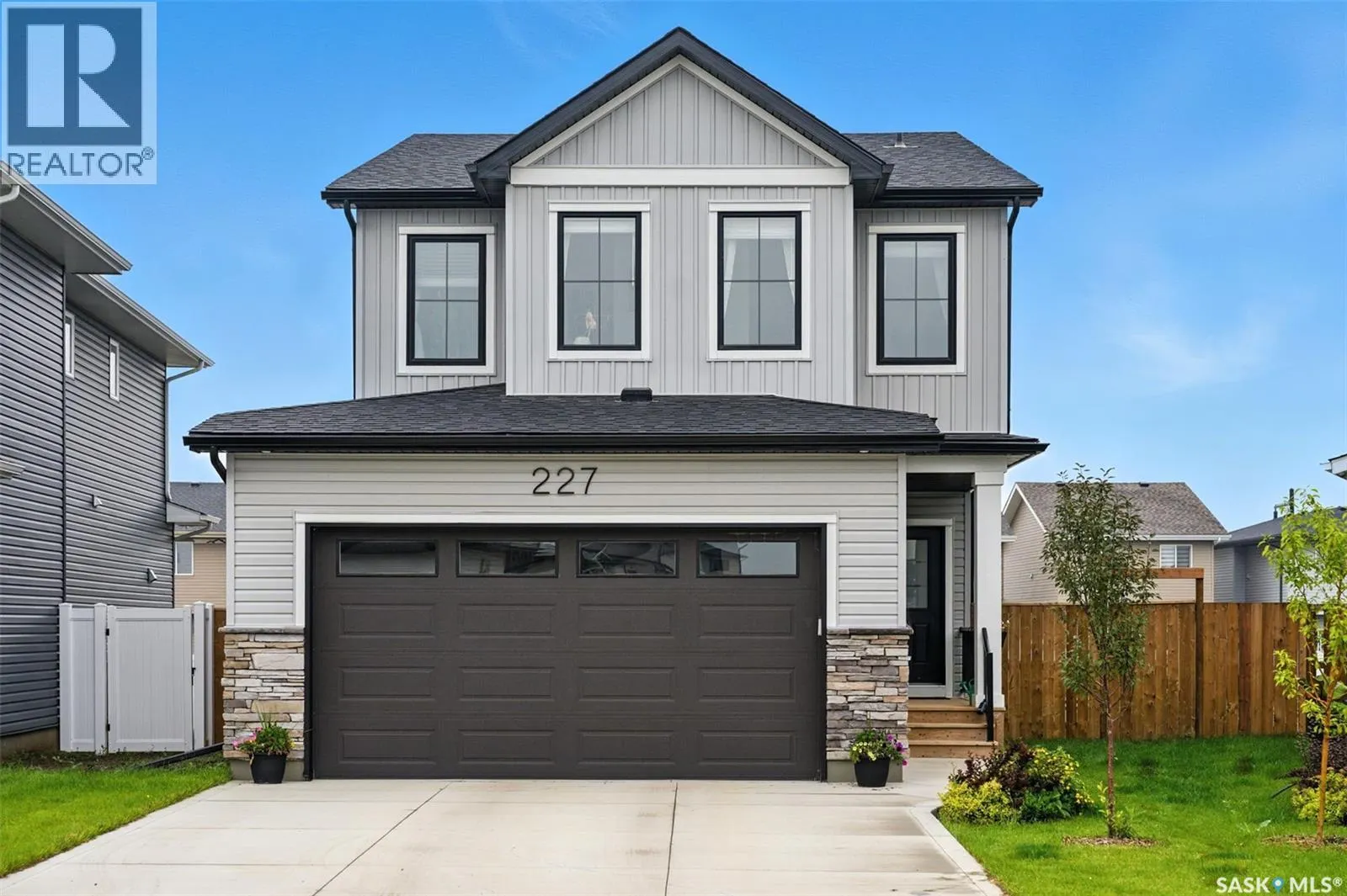 227 Prasad MANOR
