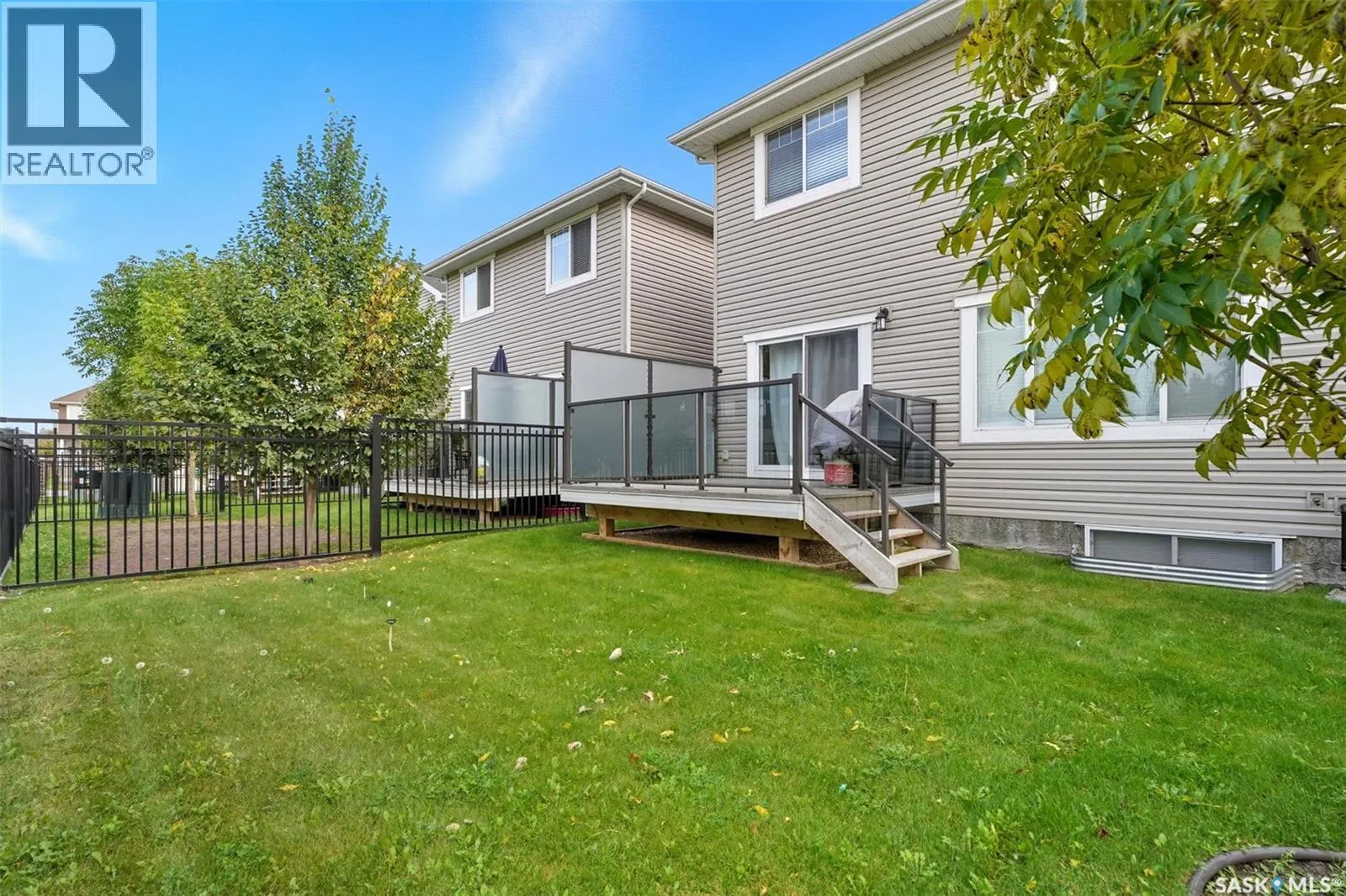 127 315 Dickson CRESCENT