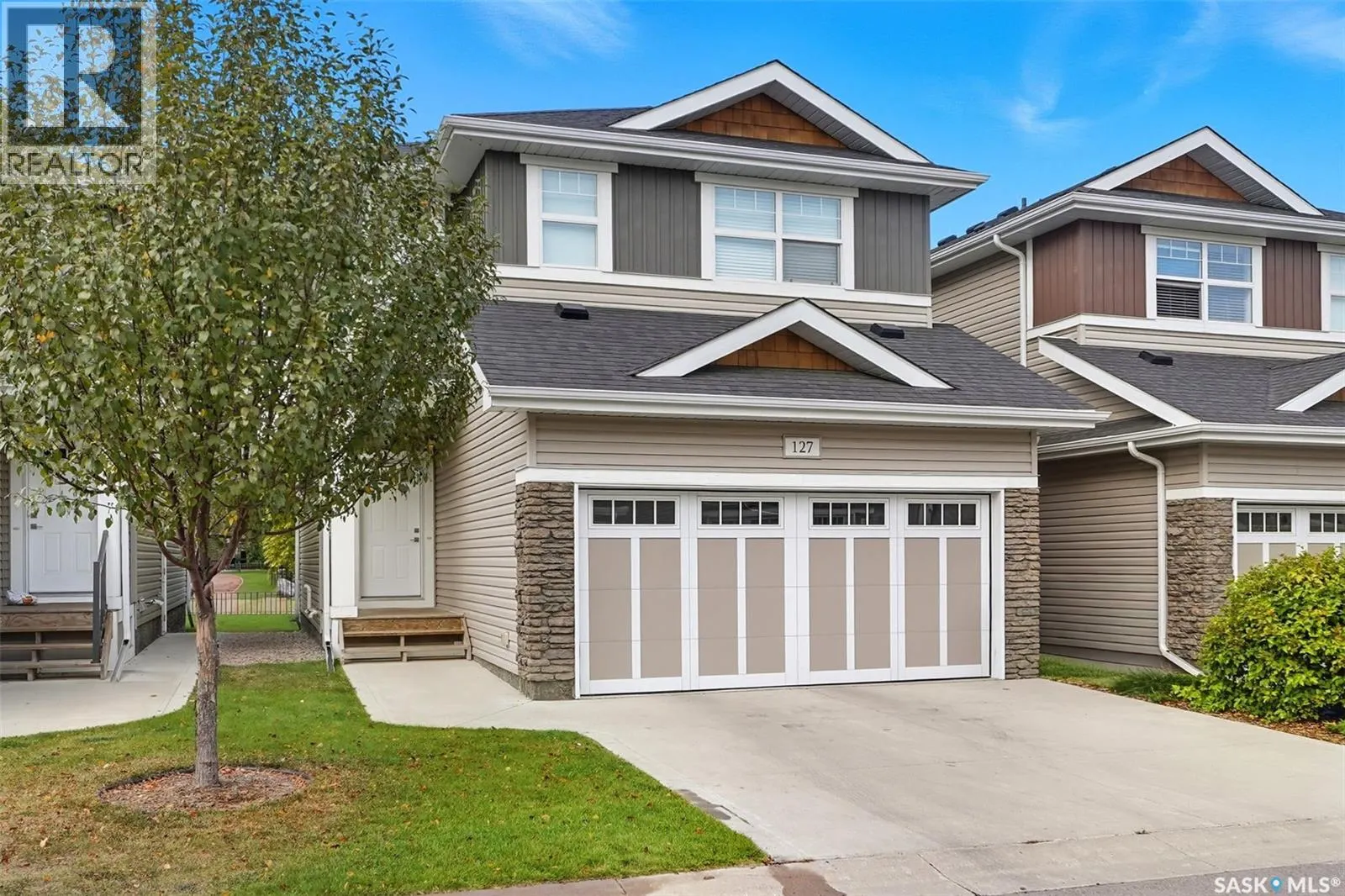127 315 Dickson CRESCENT