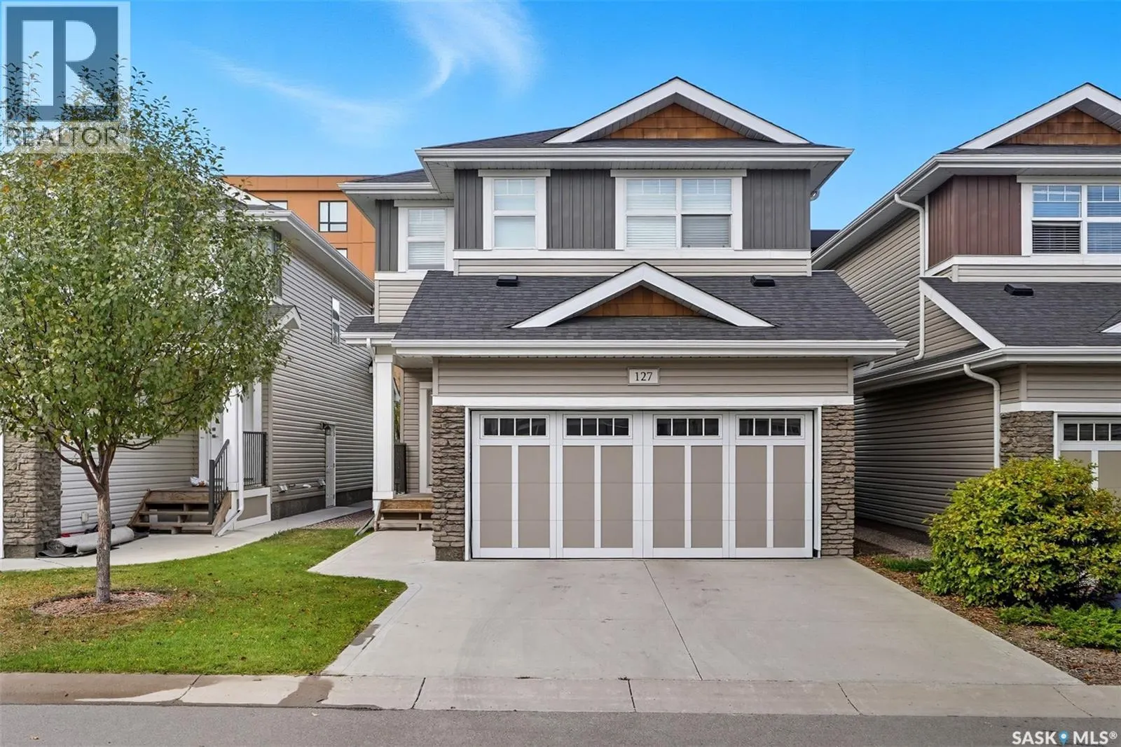 127 315 Dickson CRESCENT