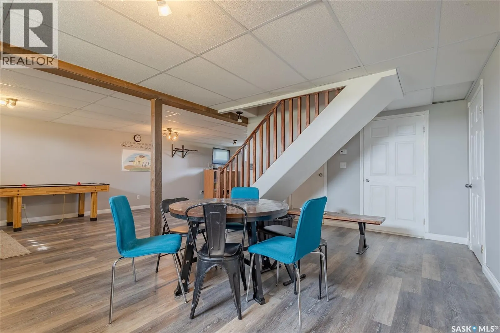 Peters Acreage