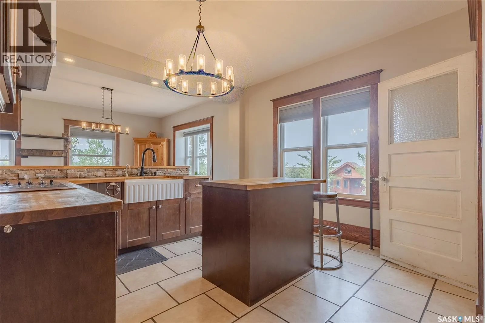 Peters Acreage