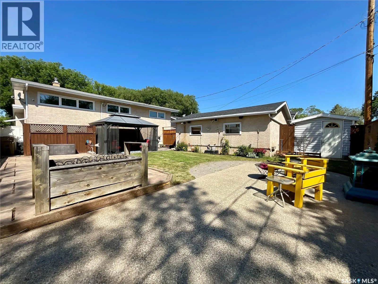 102 MCINNIS CRESCENT