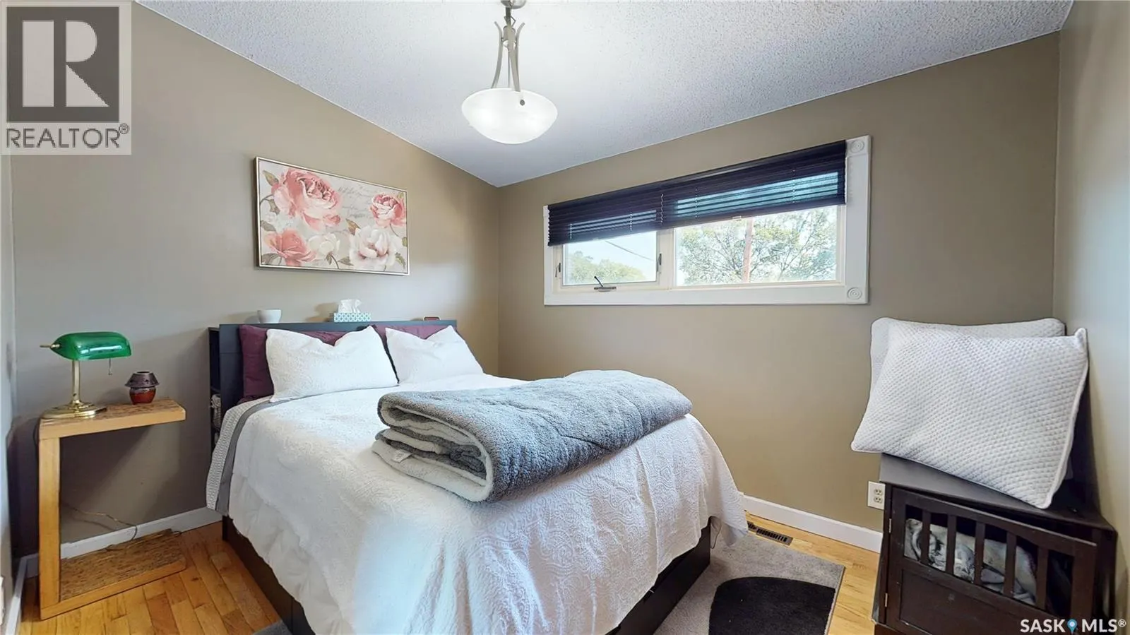 102 MCINNIS CRESCENT