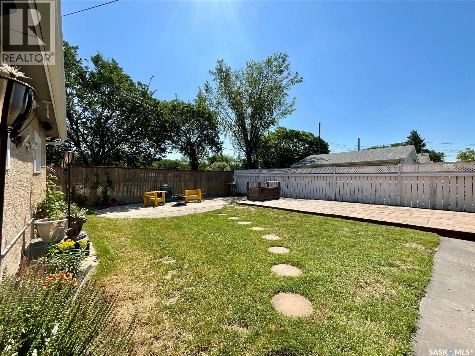 102 MCINNIS CRESCENT