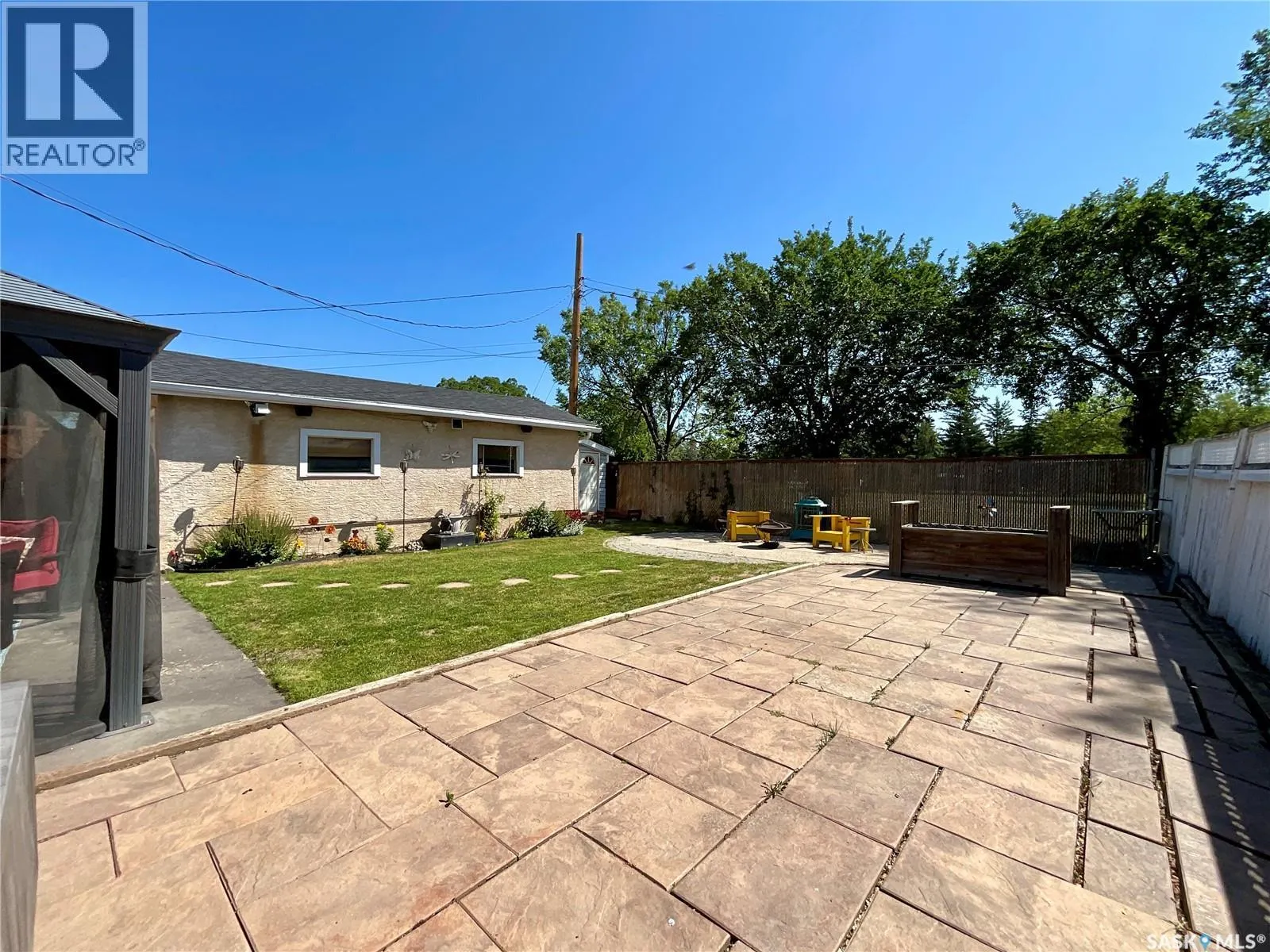 102 MCINNIS CRESCENT
