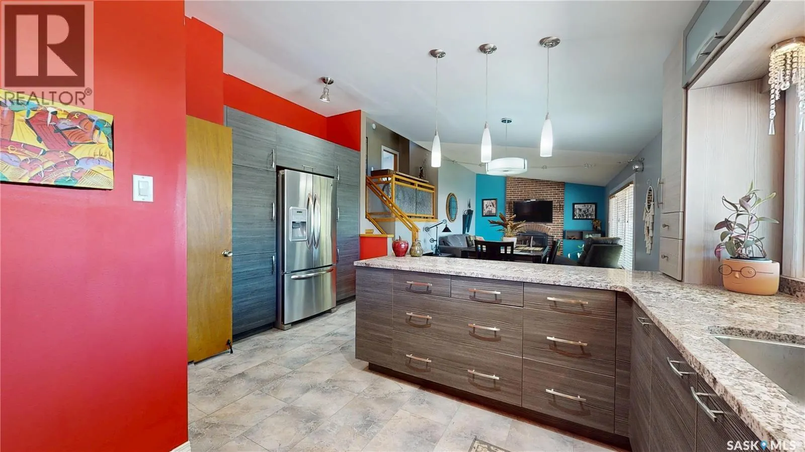 102 MCINNIS CRESCENT