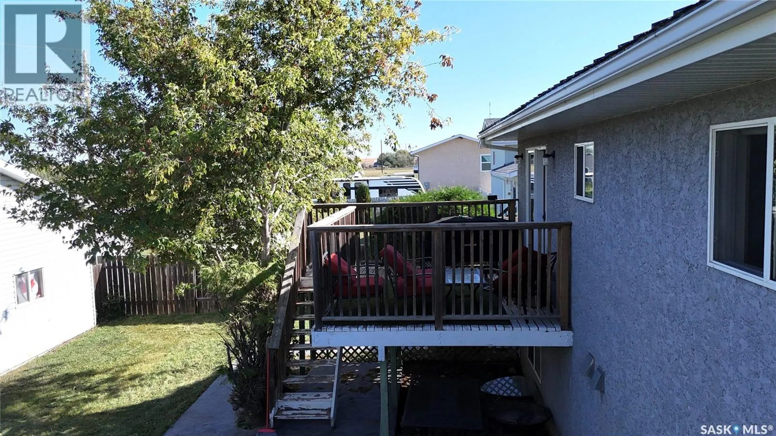 303 4th STREET