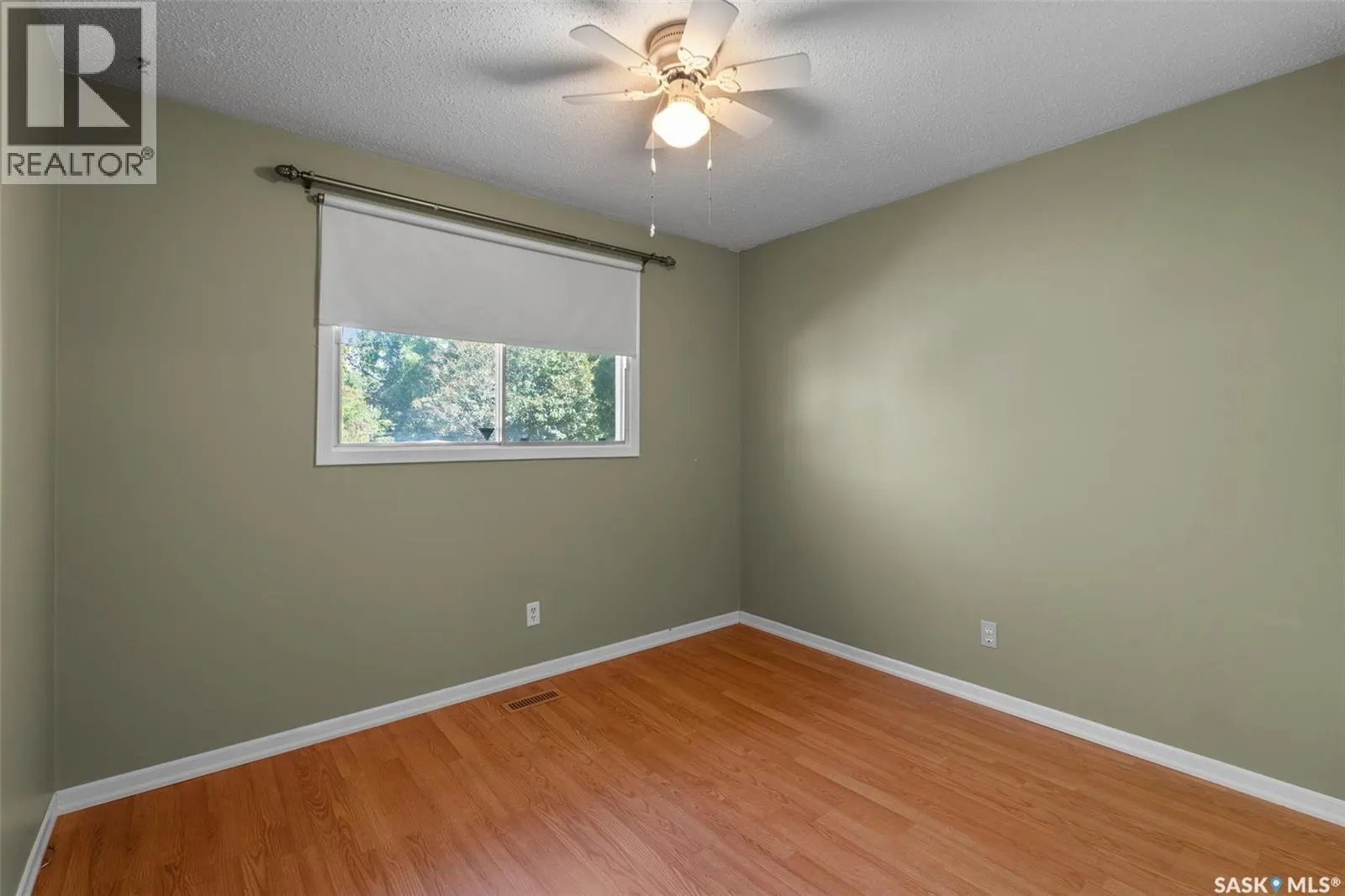389 Balsam CRESCENT