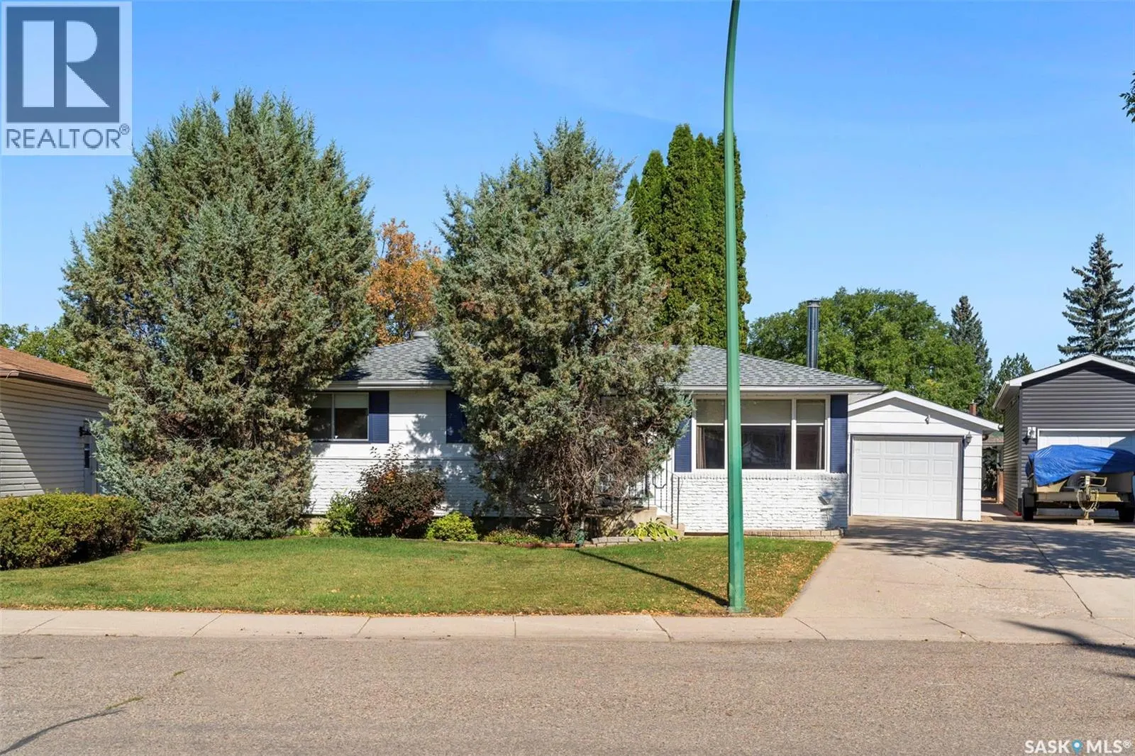 389 Balsam CRESCENT