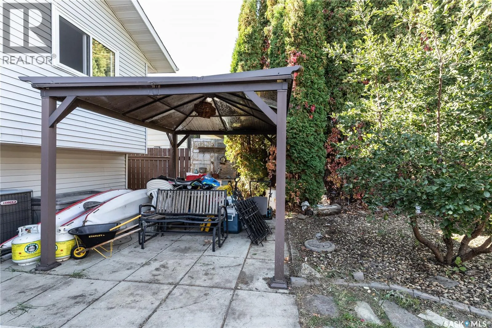 734 Whelan WAY