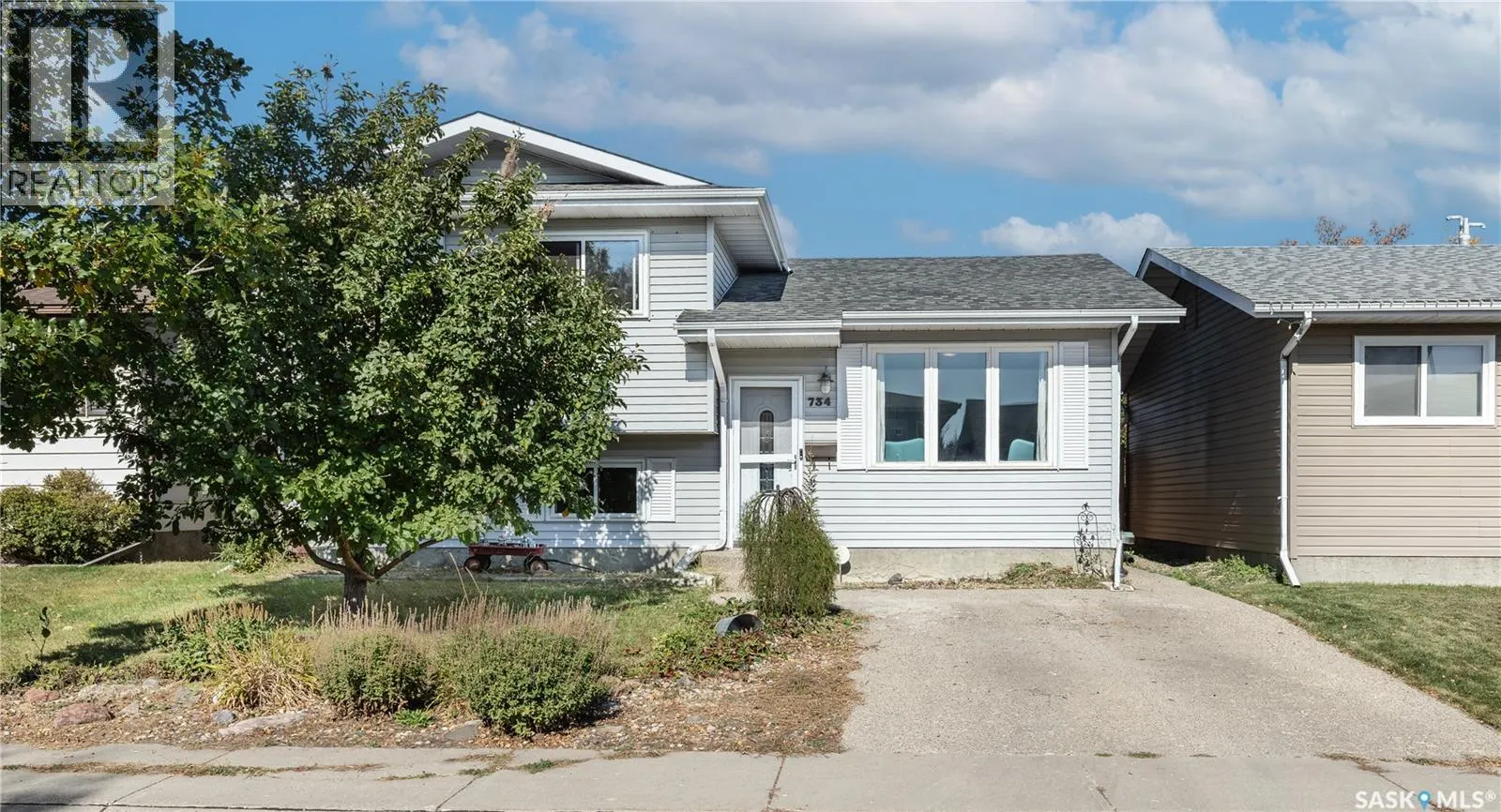 734 Whelan WAY