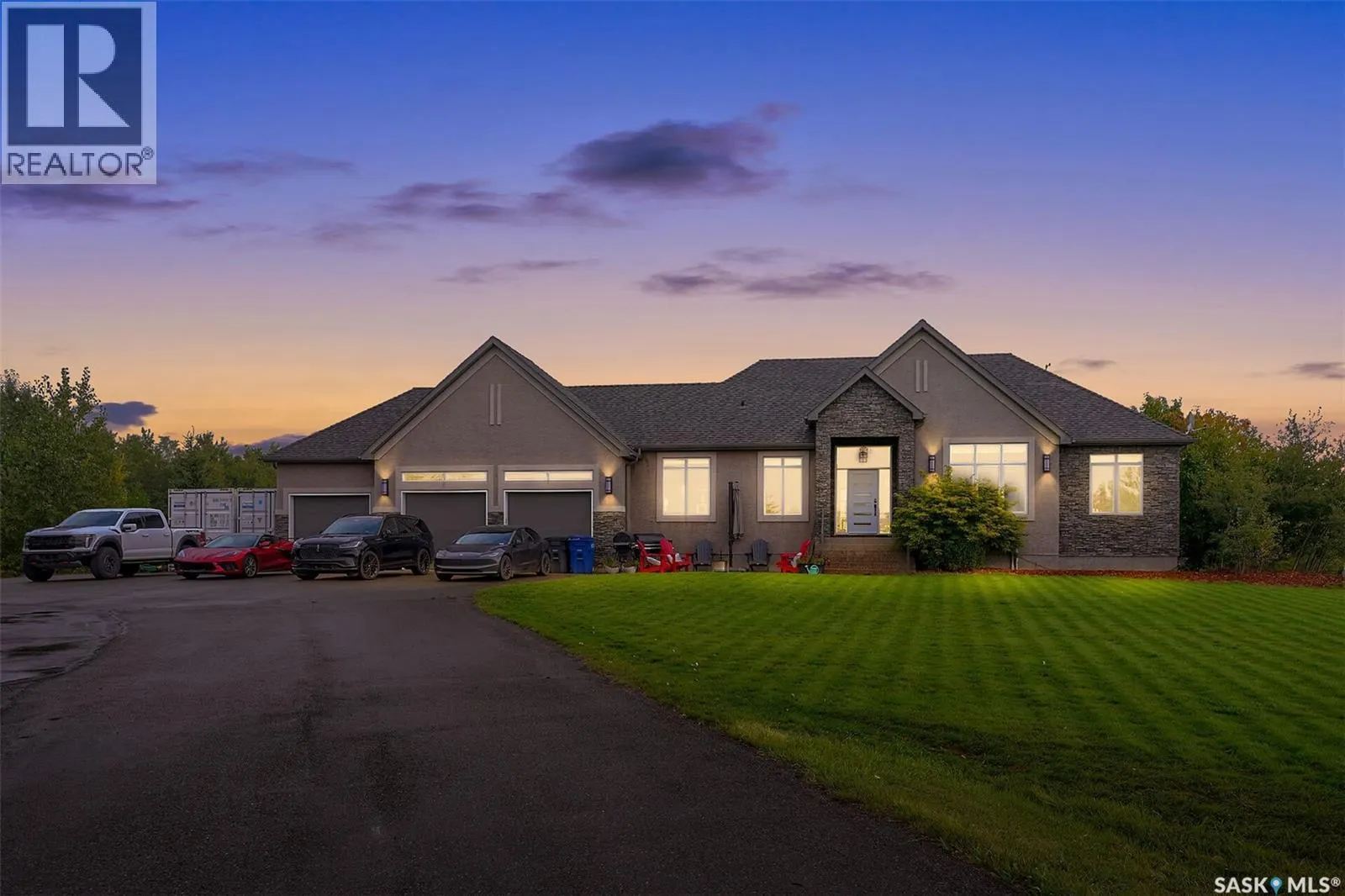 300 Hanley CRESCENT