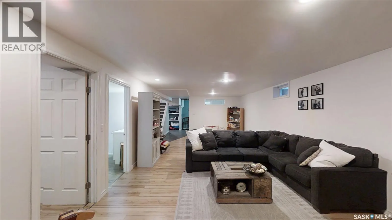206 Perehudoff COURT