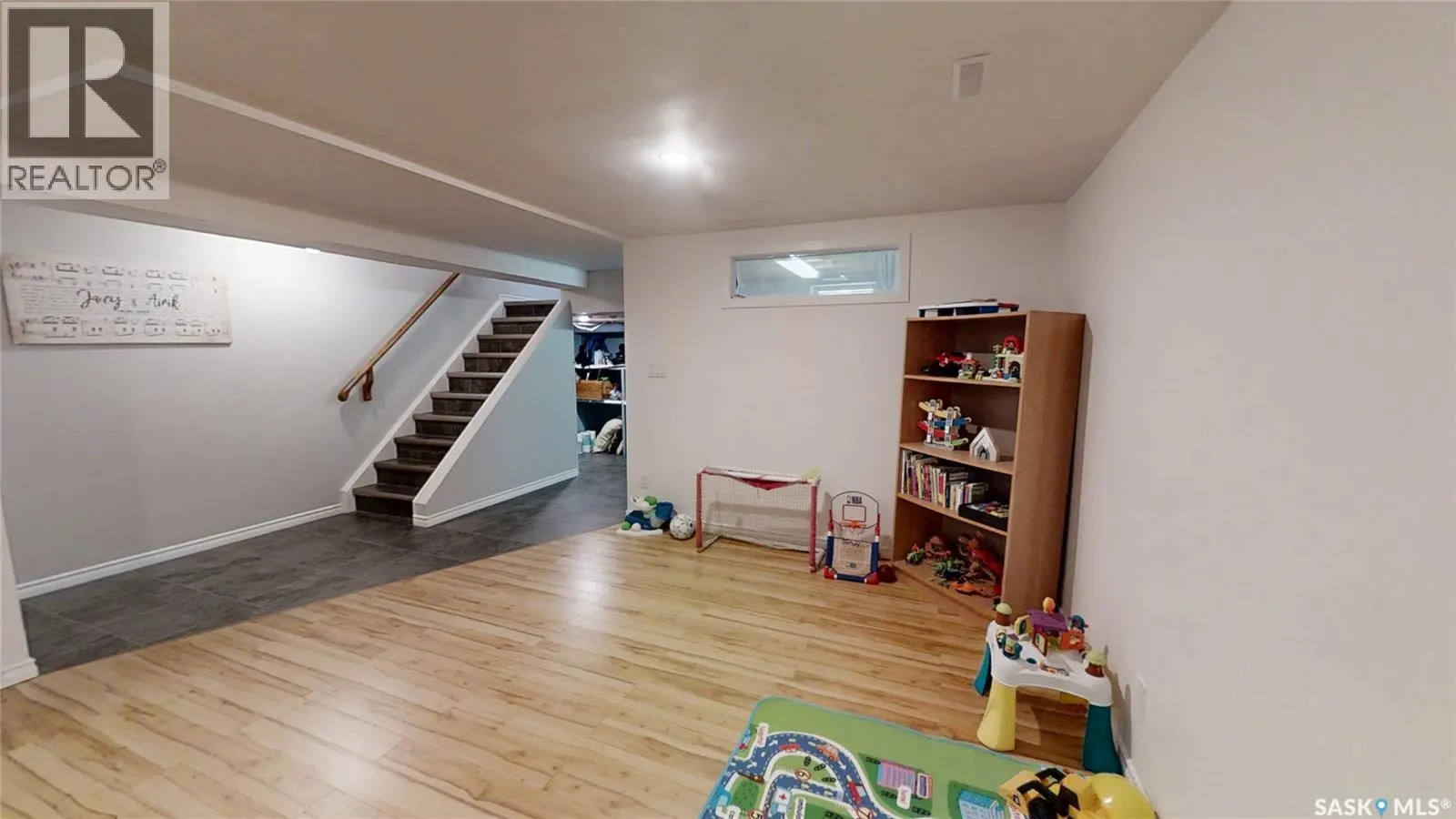 206 Perehudoff COURT