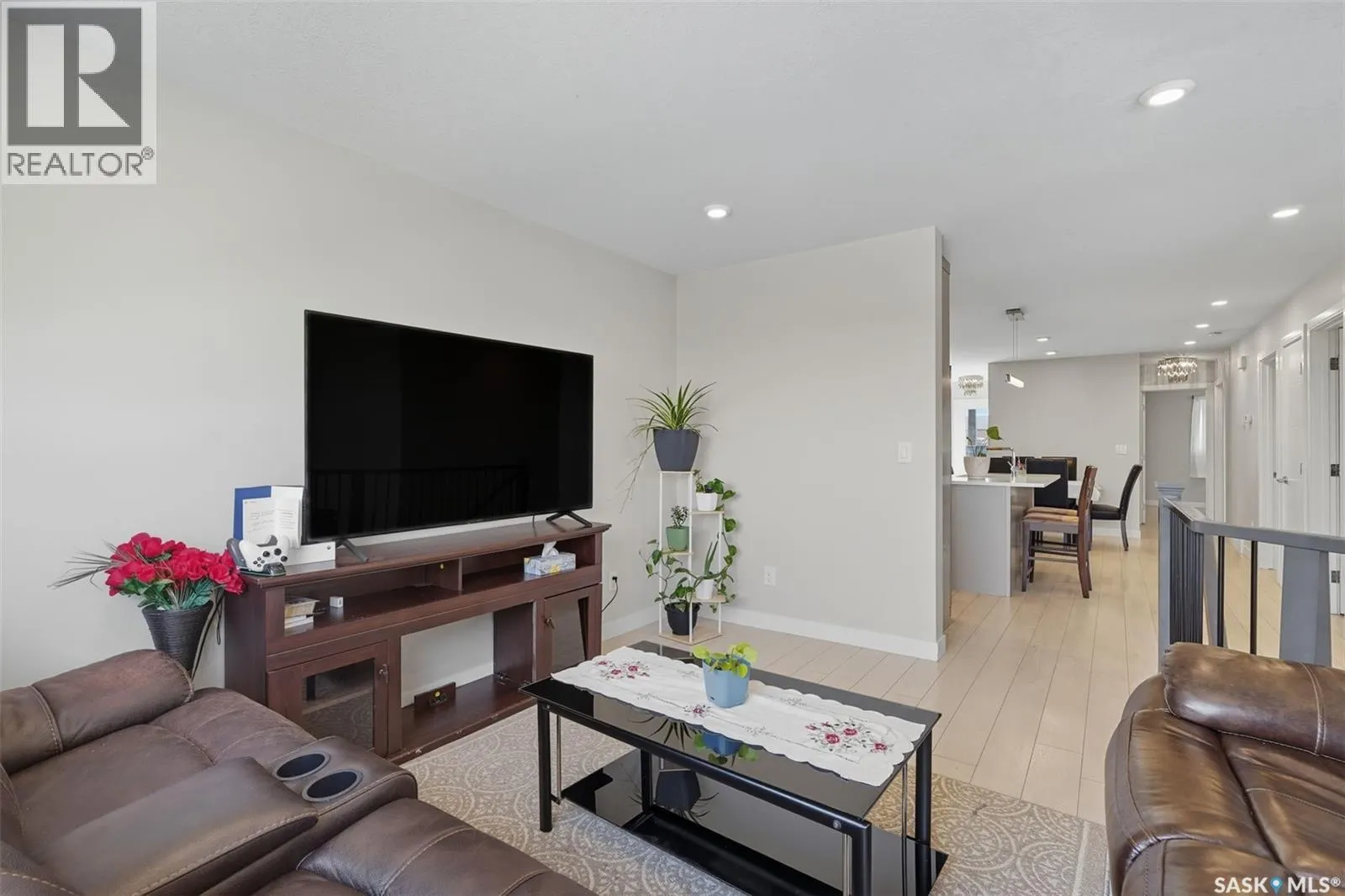 4127 33rd STREET W