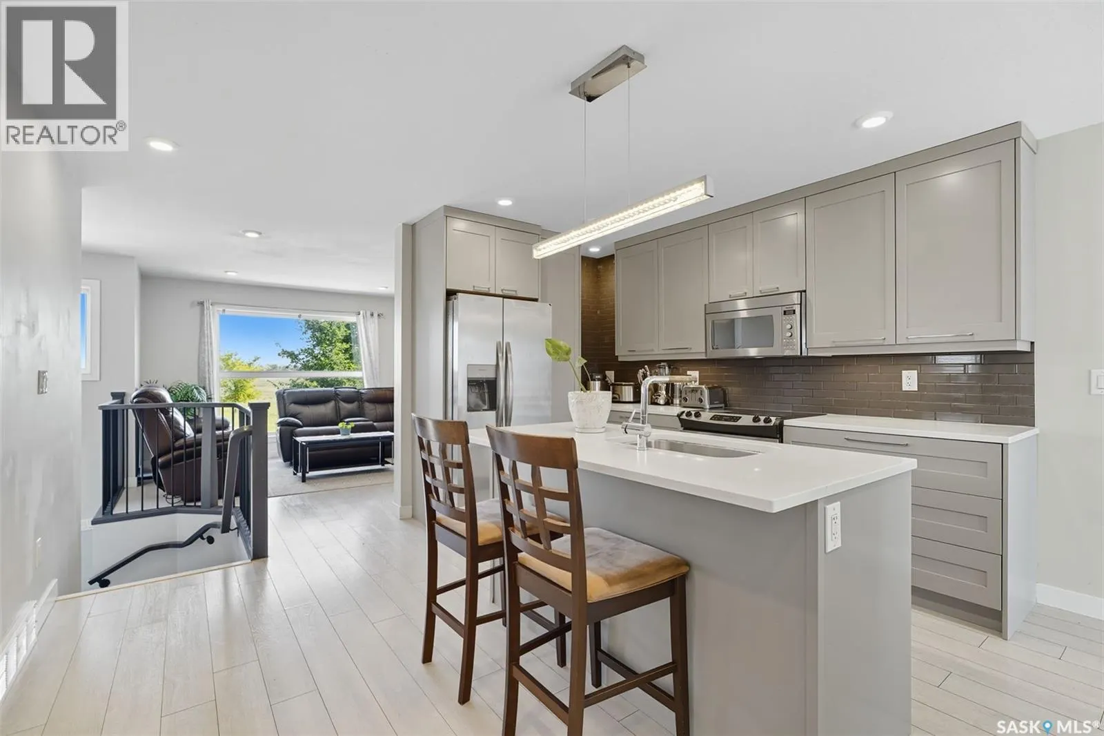4127 33rd STREET W