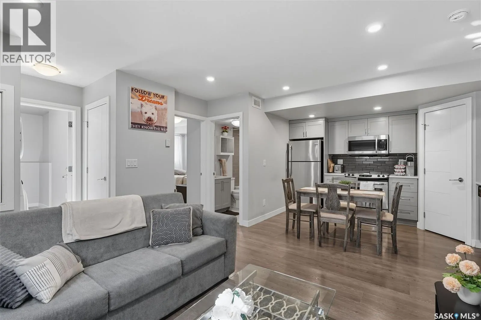 4127 33rd STREET W
