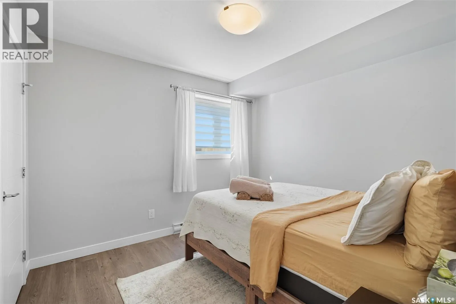 4127 33rd STREET W