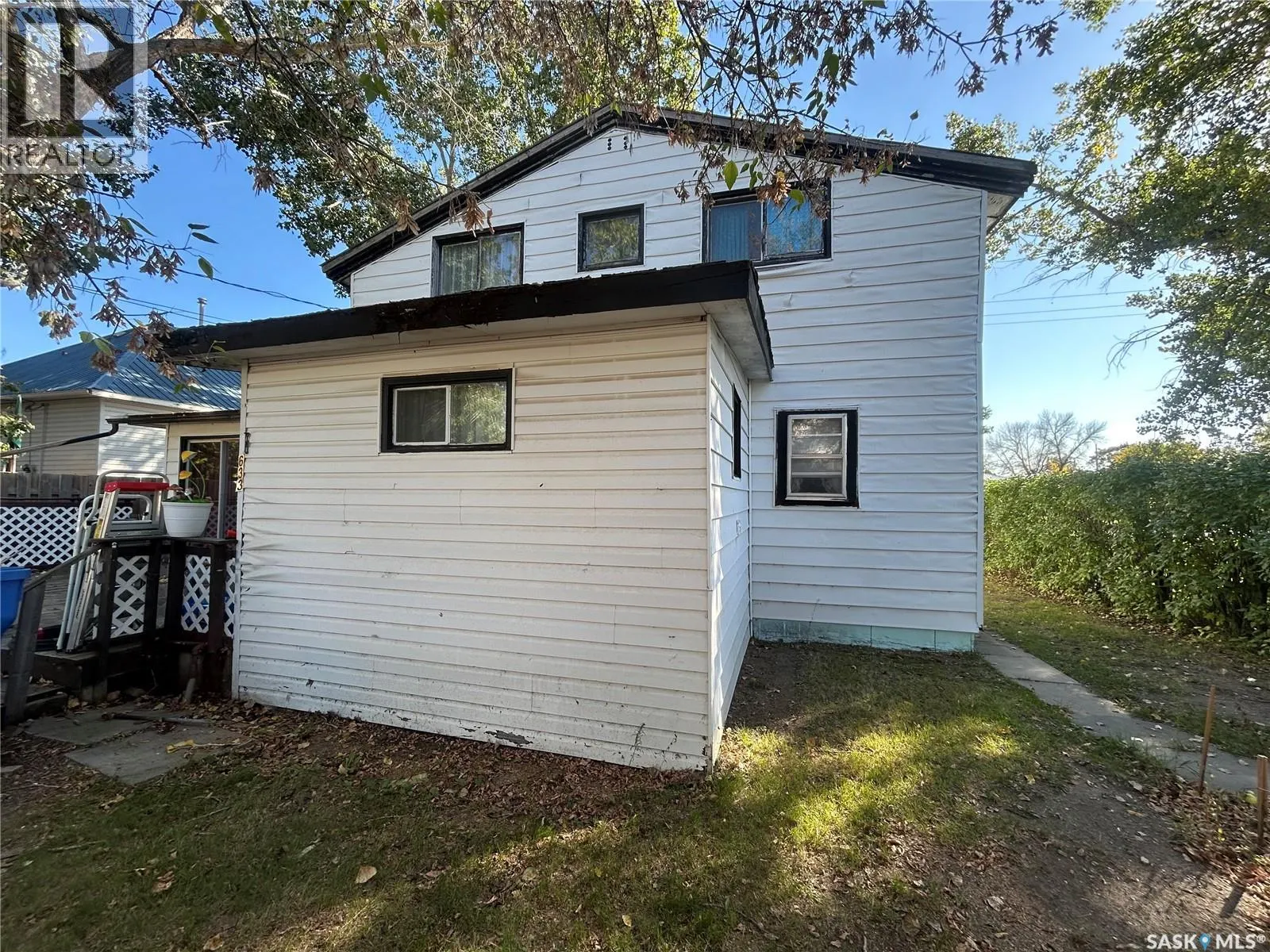 633 King STREET