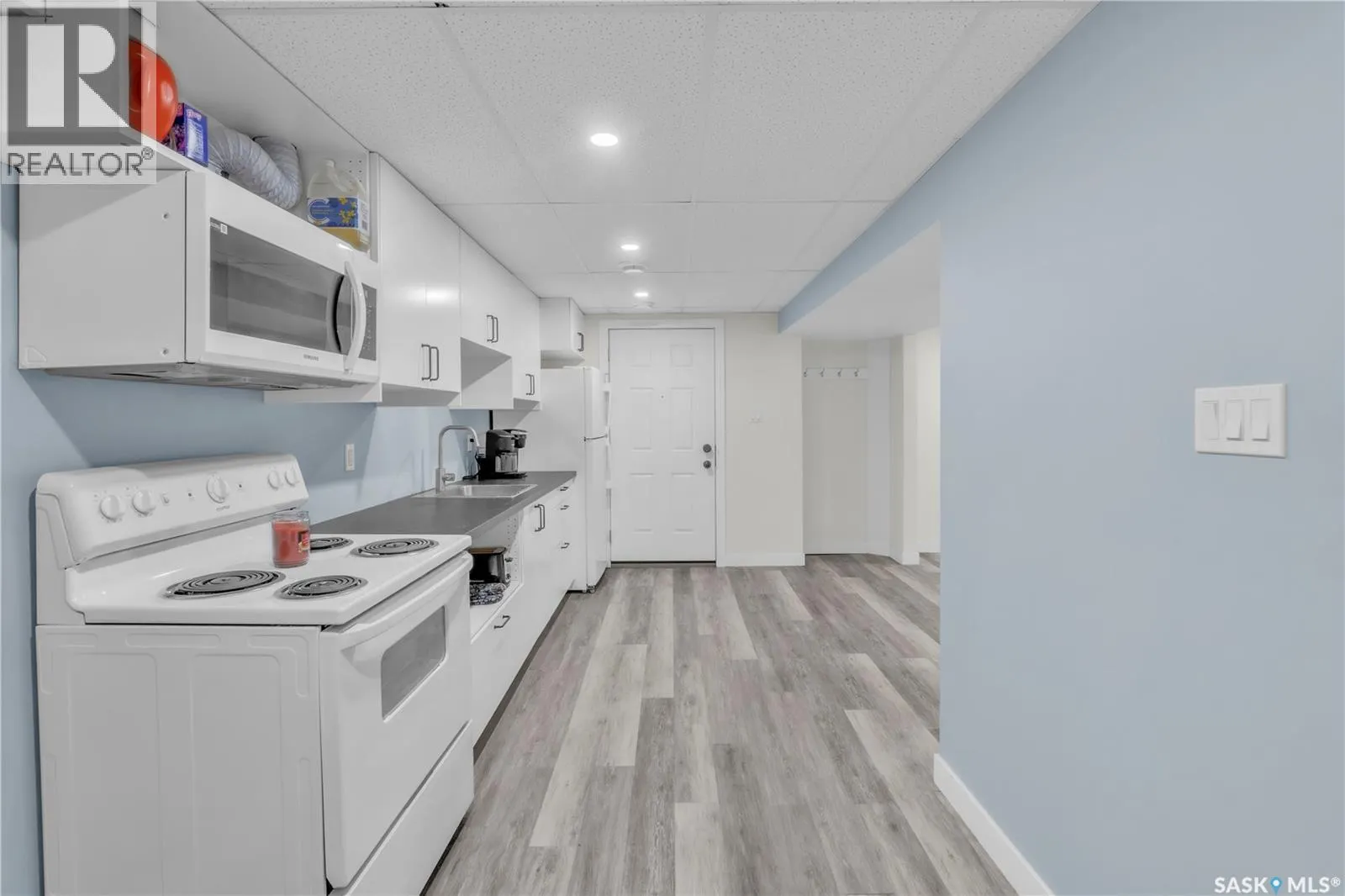 145 1st STREET E