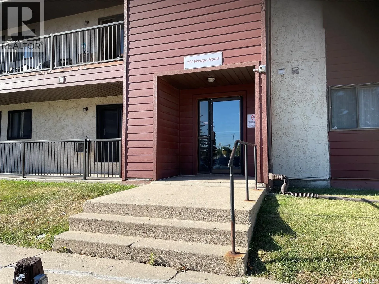 210 111 Wedge ROAD