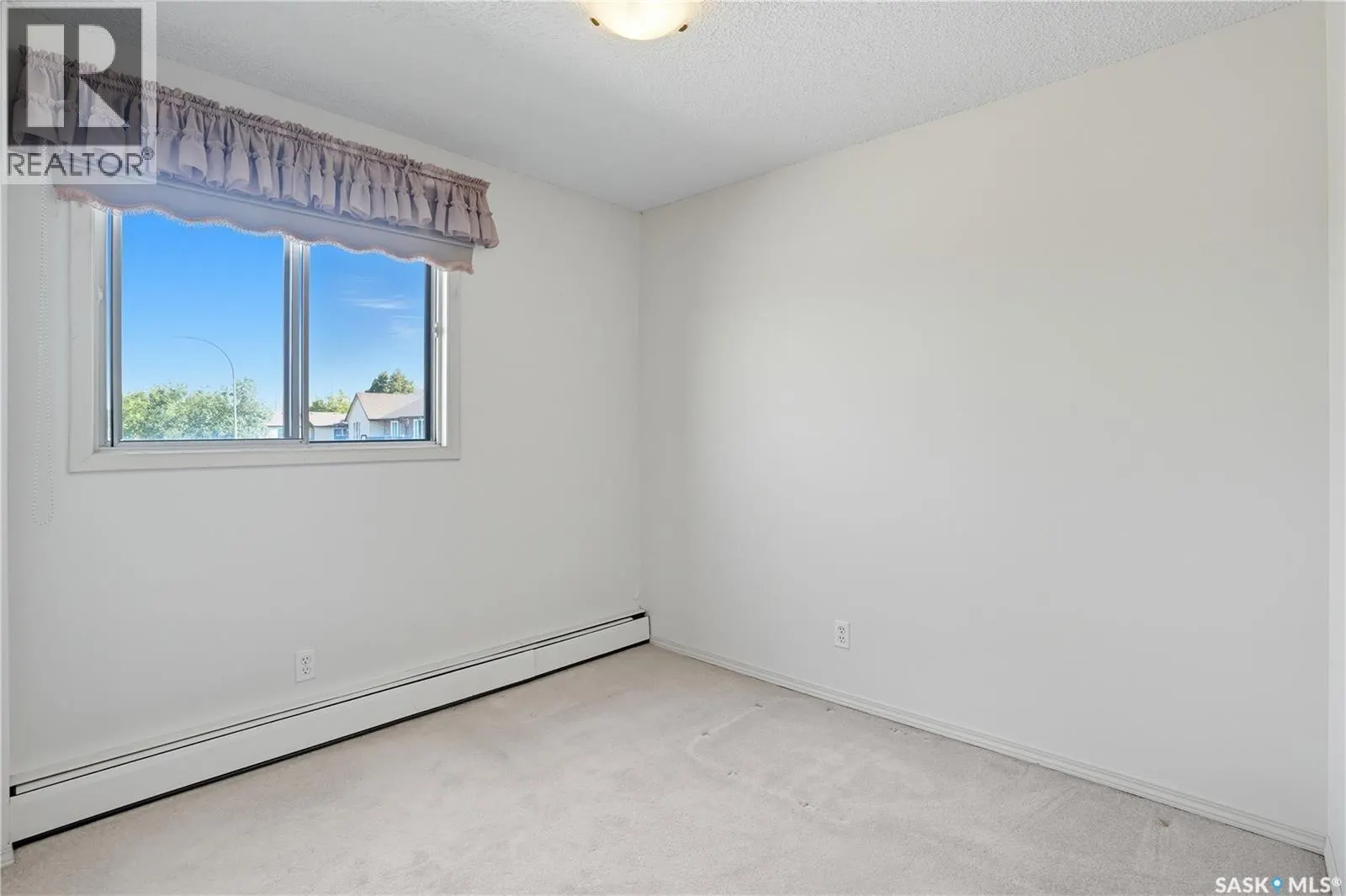 210 111 Wedge ROAD