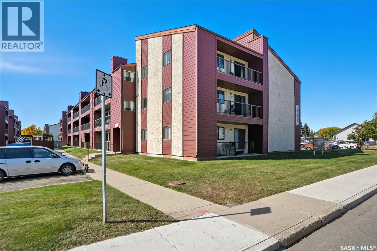 210 111 Wedge ROAD
