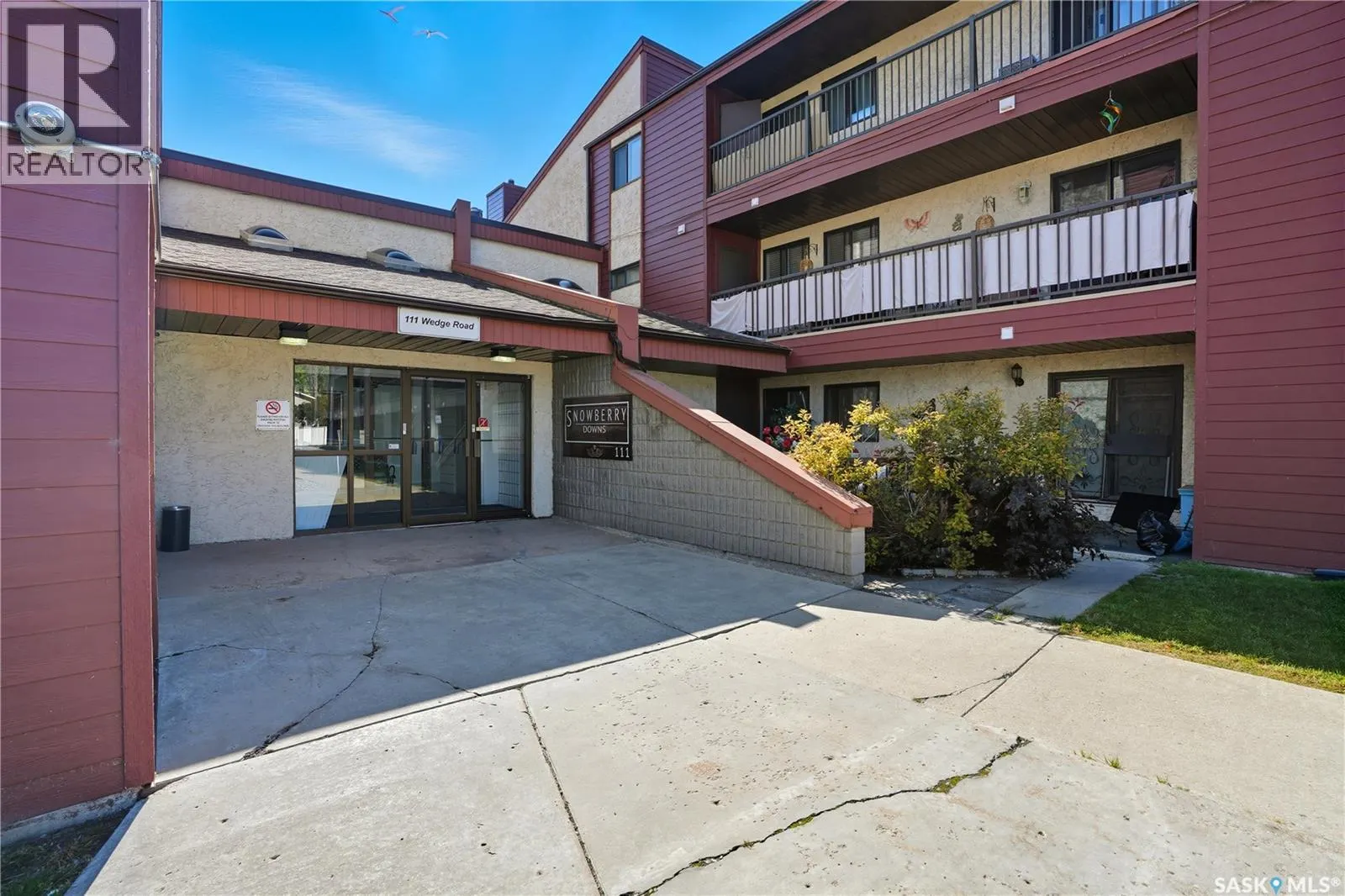 210 111 Wedge ROAD