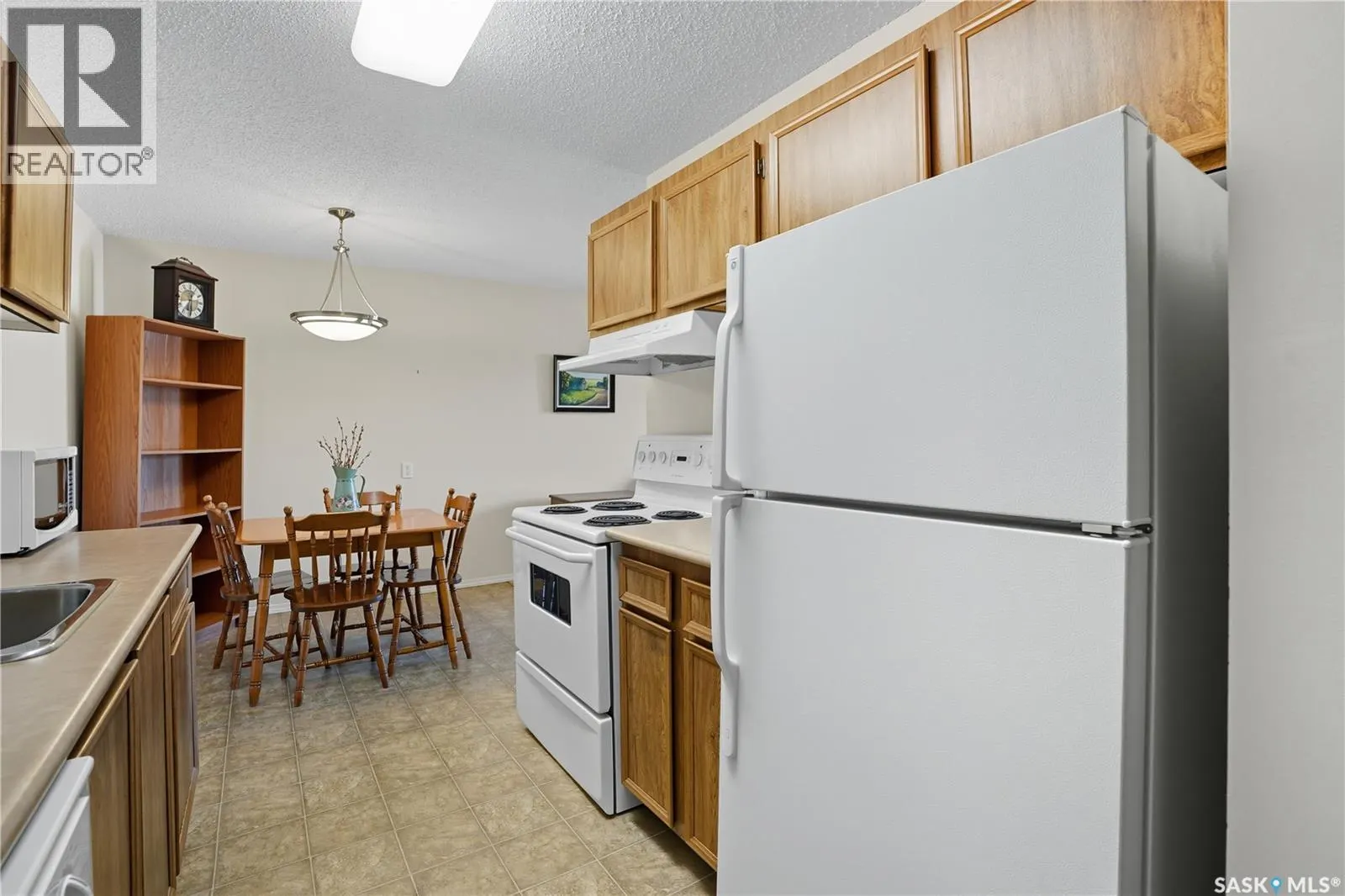 210 111 Wedge ROAD