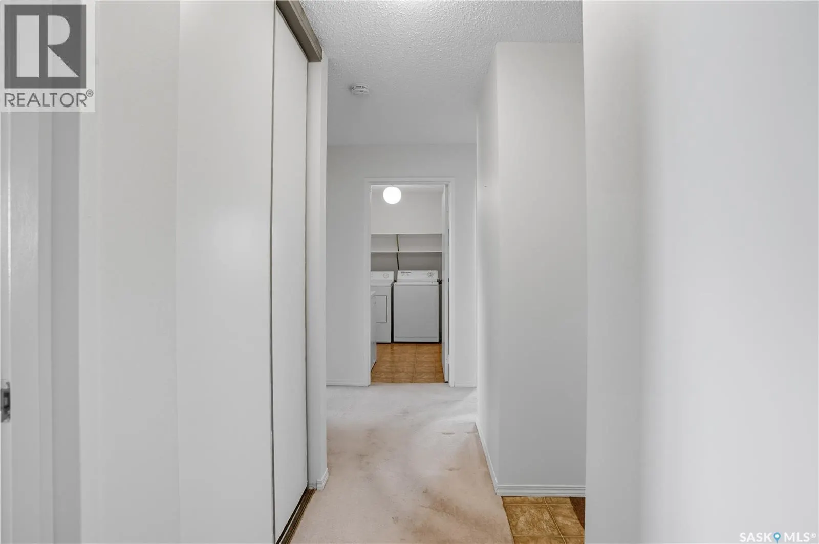 210 111 Wedge ROAD